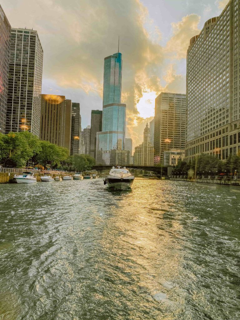 chicago river architecture boat tour